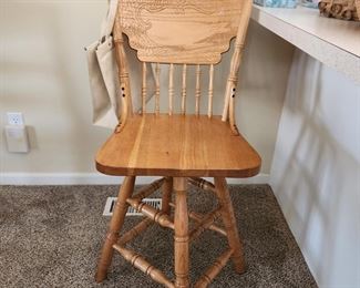 Qty 2 counter height swivel stools