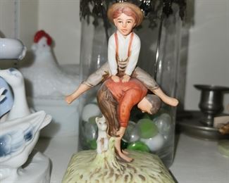 Collectible Norman Rockwell figurine