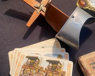 Antique 1900’s stereoviewer and cards