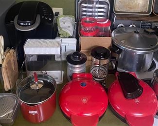 Small Appliances and Kitchenware