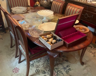 Queen Anne Style Dining Room Table and Chairs