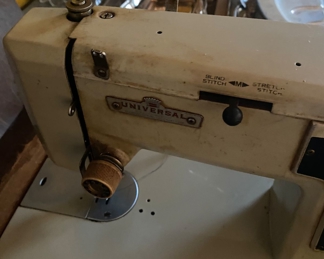 Universal Sewing Machine