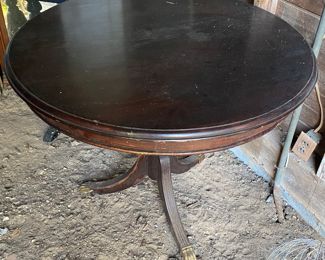 Duncan Phyfe Mahogany Table