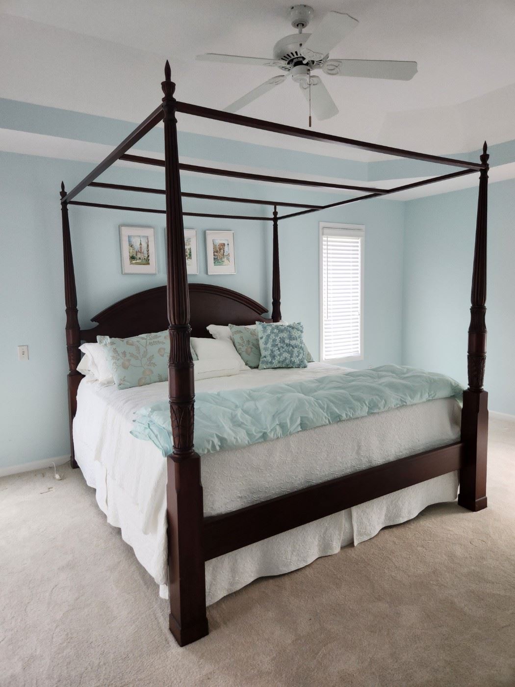 King size 4 poster bed