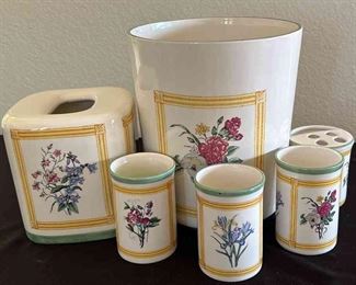 Croscill Home Fashions Porcelain Bathroom Set