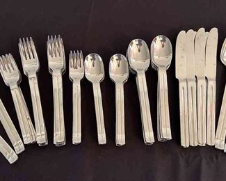 Oxford Hall Stainless Korea Flatware Set
