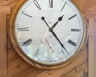 Huge wall clock