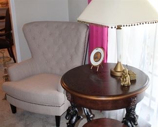 horses's head detail lamp table