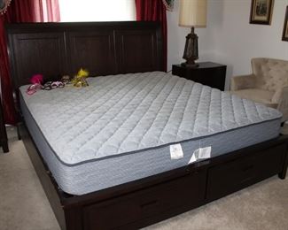 king bed, note two storage drawers