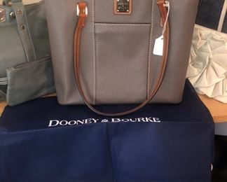 Dooney & Bourke