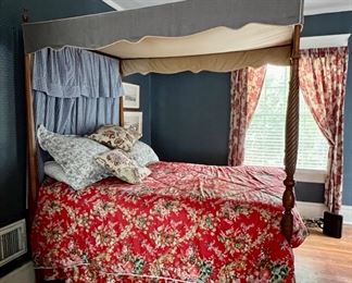 Canopy Bed with Spiral Posts &  Foot , Plain Headboard