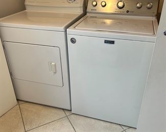 Washer dryer.   Mint condition 