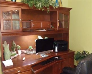 Desk has locks for all drawers & a safe in it  