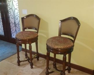 4 bar stools 30 in. to the seat from floor 