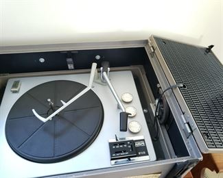 RCA stereo system