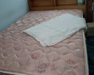 Full size bed