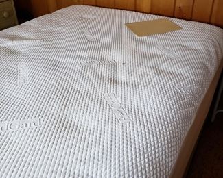 Simmons Beautyrest mattress, full size