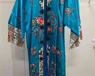 Vintage 1960s Chinese Embroidered Kimono Coat Jacket