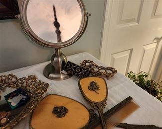 Vintage Vanity Dresser Set