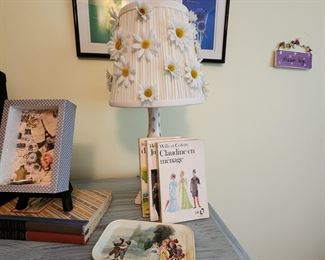 Daisy Accent Lamp (pair available)