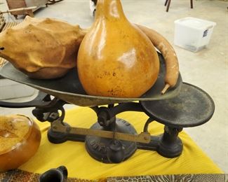 Unique Grouds resting in a Buffulo Set of Scales