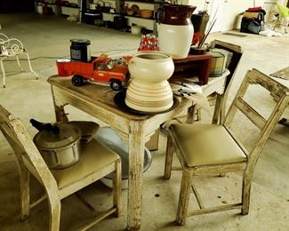 Kitchen 40s Table and chairs