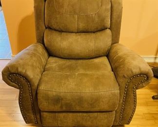 Power Rocking Recliners. TOP CONDITION, 2 Available.