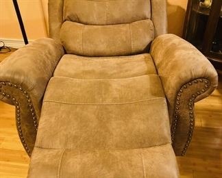 Power Rocking Recliners. TOP CONDITION, 2 Available.