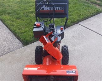 Snow thrower runs strong..used for 1 season