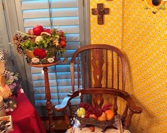 Vintage Windsor arm chair