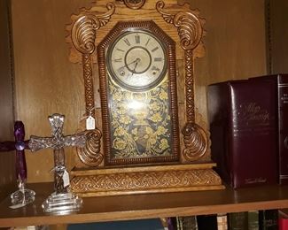 Ingraham mantle clock that does run.