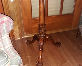 small scalloped edge table