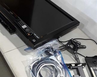 Vizio 31 TV With Wall Mounting Equipment