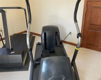 Precor Crosstrainer Elliptical EFX5.21si