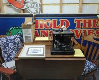 LARGE ADVERTISING PIZZA SHOP SIGN