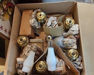 LIGHT FIXTURE WITH DECORATIVE SHADES MATCHES HANGING CHAIN LAMP IN LIV. RM.  THIS FIXTURE IS IN GARAGE AREA.