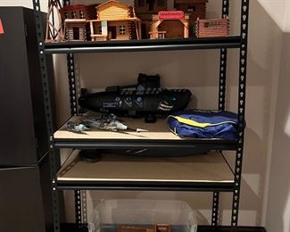 Heavy duty shelving unit