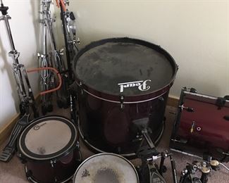 Pearl drums
