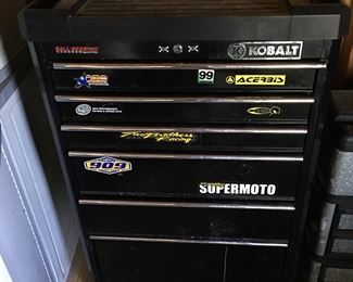 Rolling tool chest