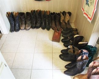 COWBOY BOOTS
