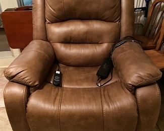 Lift Chair in great condition