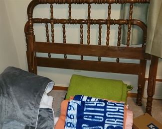 Twin bed frame