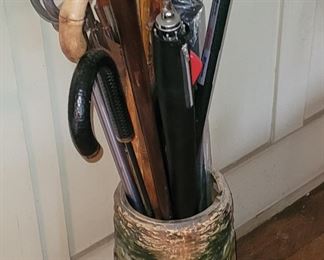 Roseville Carnelian 1 umbrella stand