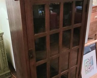 16 panel L& JG Stickley single door bookcase in excellent original finish!