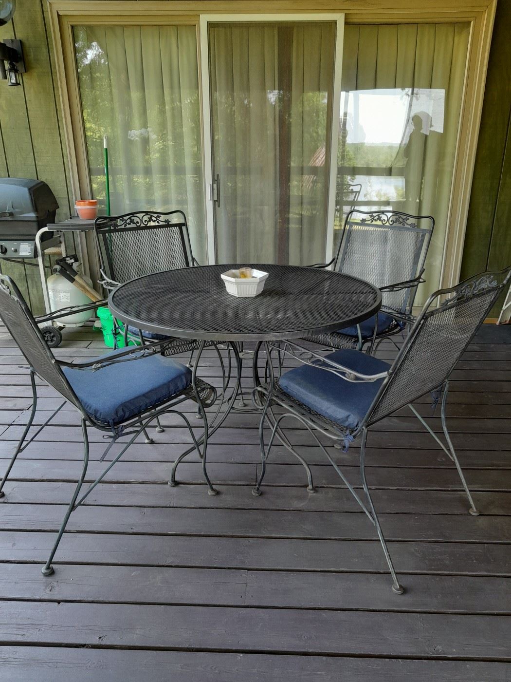 Outdoor patio furniture 