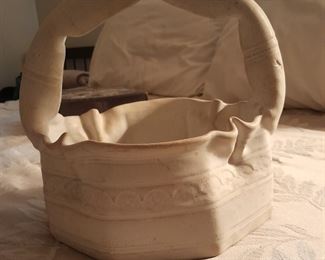 Pottery basket