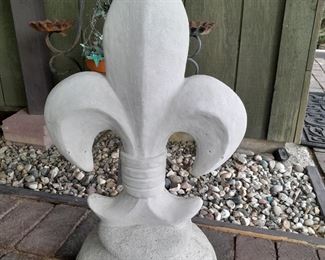 Concrete fountain