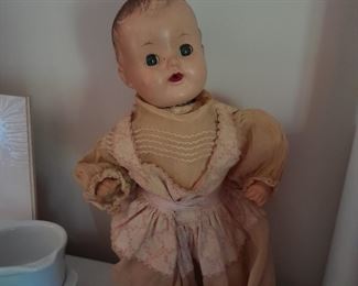 Vintage doll - Betsy Wetsy?