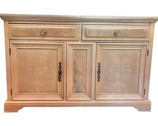 Weimar Blonde Dry Bar