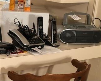 LG DVD player
Canon Power Shot camera
Straight Talk cellular home phone base
AT&T landline phone w/ 2 wireless bases and phones